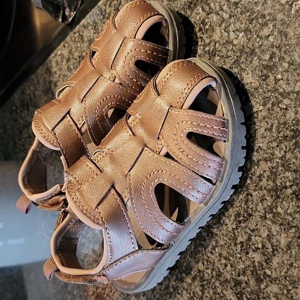 Toddler boys sandals size 9